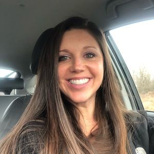 Meet your Posher, Latisha